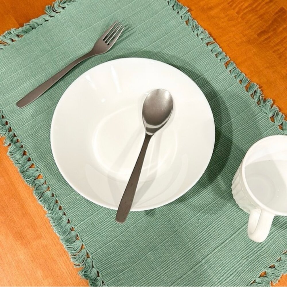 Green NWT Fringed Handwoven Placemats 4pc Set